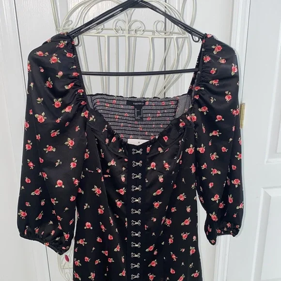 NWT! Forever 21 Satin Rose Corset Style Puff Sleeve Mini Dress - Picture 3 of 11